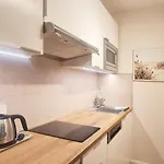 דירה Strandliebe In Scharbeutz, 150M Zum Strand! Sonnenbalkon, Ruhig Gelegen, Kostenfreier Parkplatz, Fahrstuhl *