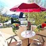 Strandliebe In Scharbeutz, 150m Zum Strand! Sonnenbalkon, Ruhig Gelegen, Kostenfreier Parkplatz, Fahrstuhl Appartement Scharbeutz