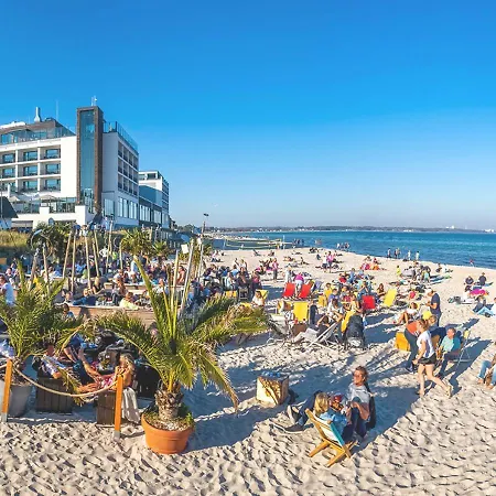 Strandliebe In Scharbeutz, 150m Zum Strand! Sonnenbalkon, Ruhig Gelegen, Kostenfreier Parkplatz, Fahrstuhl