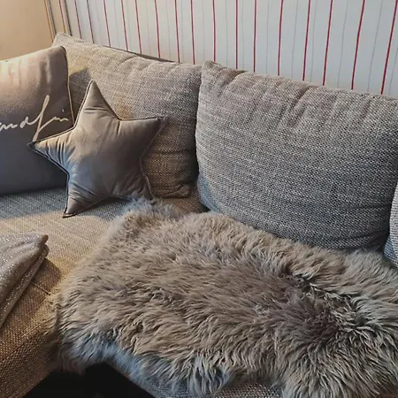 Apartmán Strandliebe In Scharbeutz, Stilvolle Ferienwohnung, 150m Zum Strand! Sonnenbalkon, Ruhig Gelegen, Kostenfreier Parkplatz, Fahrstuhl