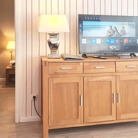 Strandliebe In Scharbeutz, 150M Zum Strand! Sonnenbalkon, Ruhig Gelegen, Kostenfreier Parkplatz, Fahrstuhl Apartamento Scharbeutz