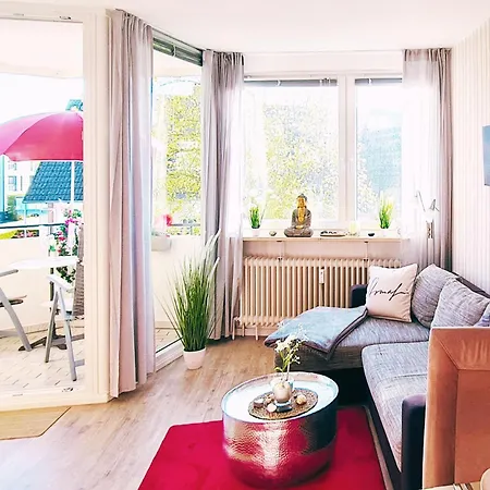 Strandliebe In Scharbeutz, 150m Zum Strand! Sonnenbalkon, Ruhig Gelegen, Kostenfreier Parkplatz, Fahrstuhl