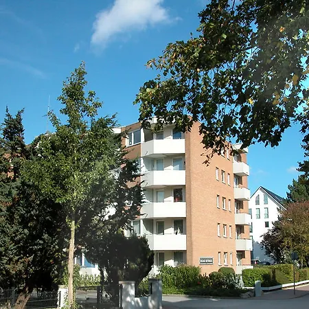 Apartamento Strandliebe In Scharbeutz, Stilvolle Ferienwohnung, 150m Zum Strand! Sonnenbalkon, Ruhig Gelegen, Kostenfreier Parkplatz, Fahrstuhl *